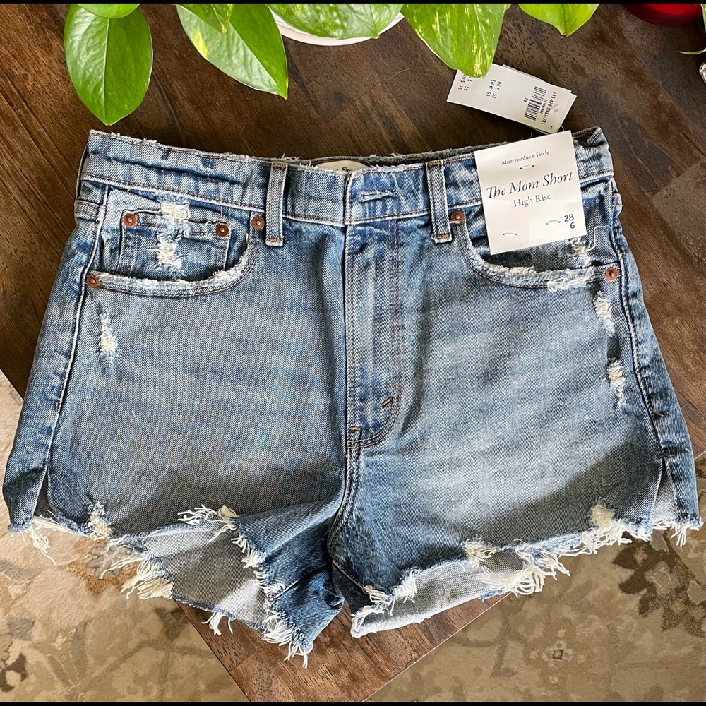 Abercrombie & Fitch High Rise Mom Shorts